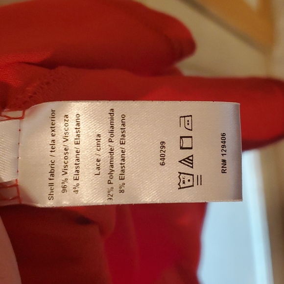 Venus Women's Medium Lace❤️ Red top, sweetheart neckline covered in sheer lace - Picture 6 of 12